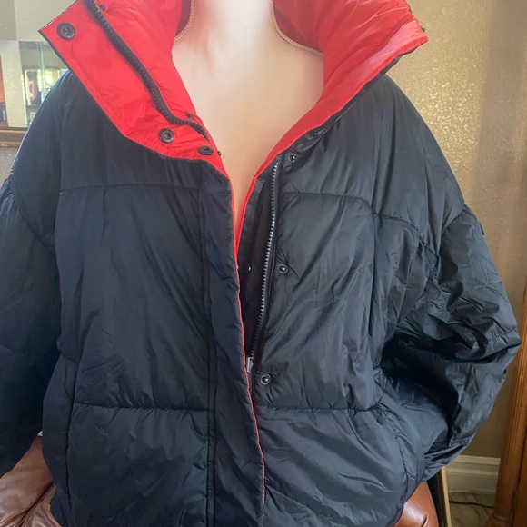 NWT CK Perf. Reversible Down Jacket. Large. Red/Black Pockets Calvin Klein - Picture 6 of 11